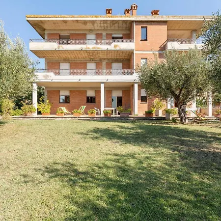 Home In Tuoro Sul Trasimeno Near Lago Trasimeno