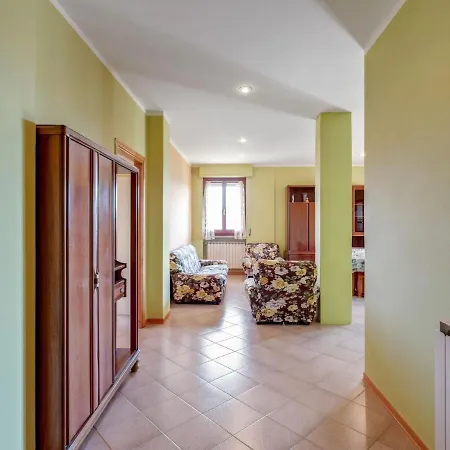 Home In Tuoro Sul Trasimeno Near Lago Trasimeno