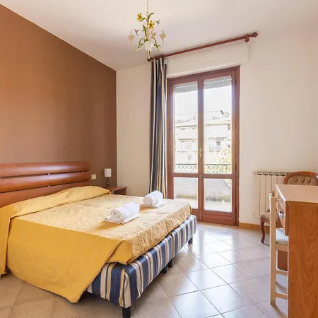 Home In Tuoro Sul Trasimeno Near Lago Trasimeno Appartement *