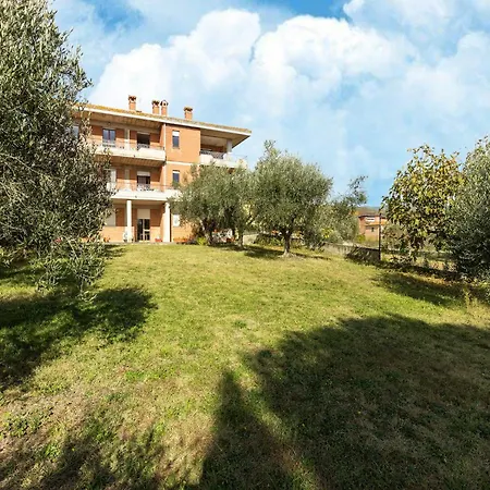 Home In Tuoro Sul Trasimeno Near Lago Trasimeno Appartement