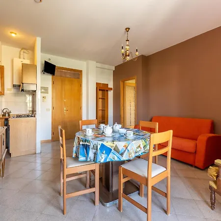 Home In Tuoro Sul Trasimeno Near Lago Trasimeno Appartement Tuoro sul Trasimeno